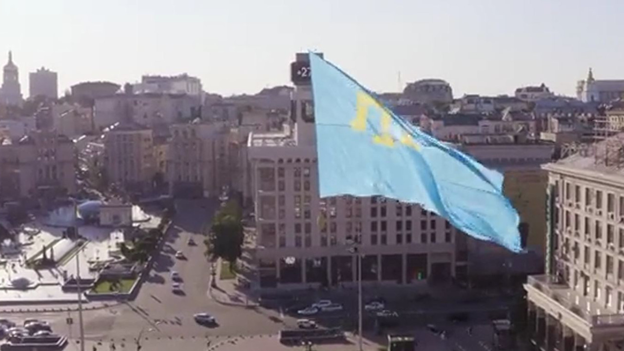 İşte Kırım Türklerinin Gök Bayrağı ve muhteşem Kırım şarkısı