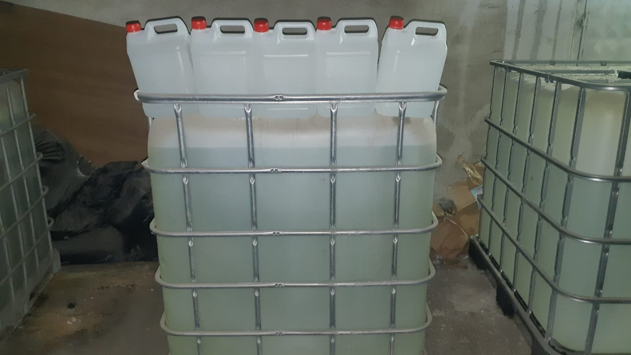 Ankara'da sahte alkol üreticilerine darbe: 34 bin litre ele geçirildi