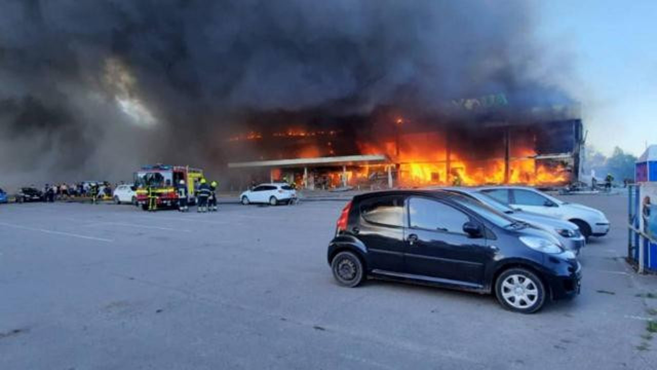 G7 liderleri: Kremençuk'taki AVM saldırısı savaş suçu