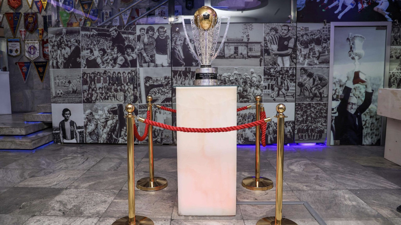 Trabzonspor'un kupası müzede