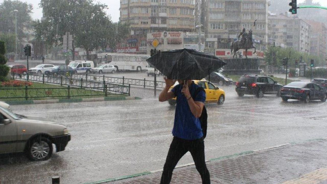 Meteoroloji'den sarı kodlu uyarı. Aman dikkat sağanak bu illeri esir alacak