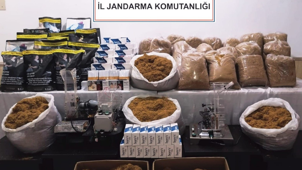 Trabzon'da kaçak sigara imalathanesine baskın