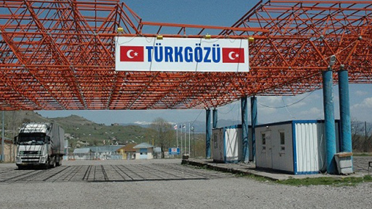 Türkgözü Gümrük Kapısı yeniden ulaşıma açıldı. İki aydır geçişlere kapalıydı