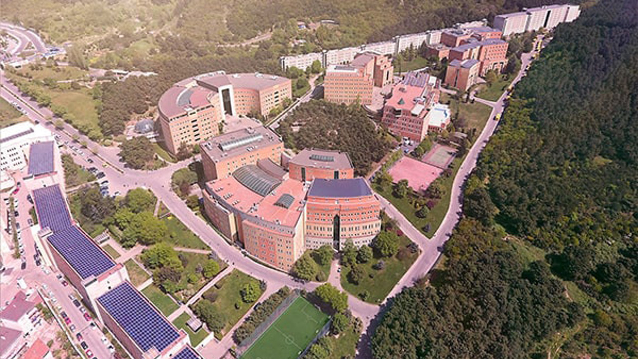 Yeditepe Üniversitesi'nin kadın Rektörü'nden skandal 'kılık kıyafet' yazısı!