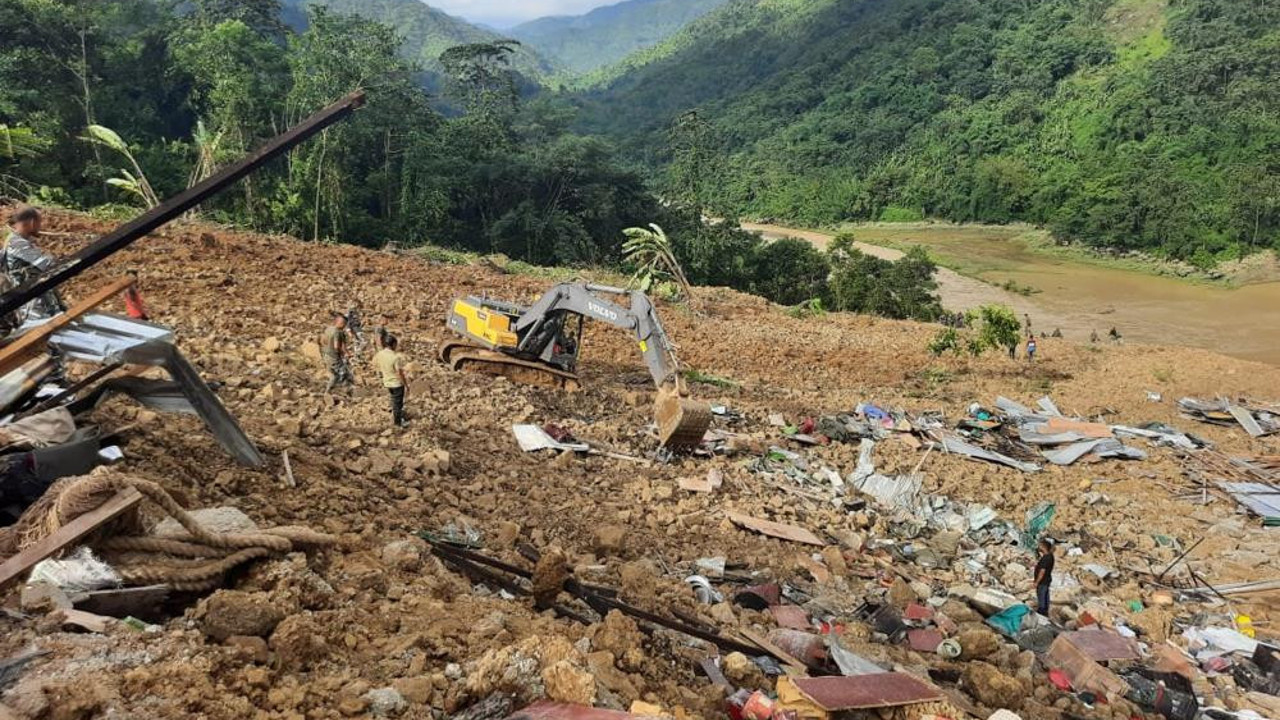 Hindistan yaşanan heyelan faciasında bilanço ağırlaşıyor