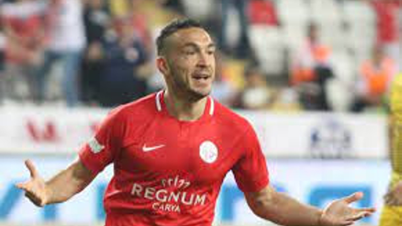 Mevlüt Erdinç Fransa'ya geri döndü