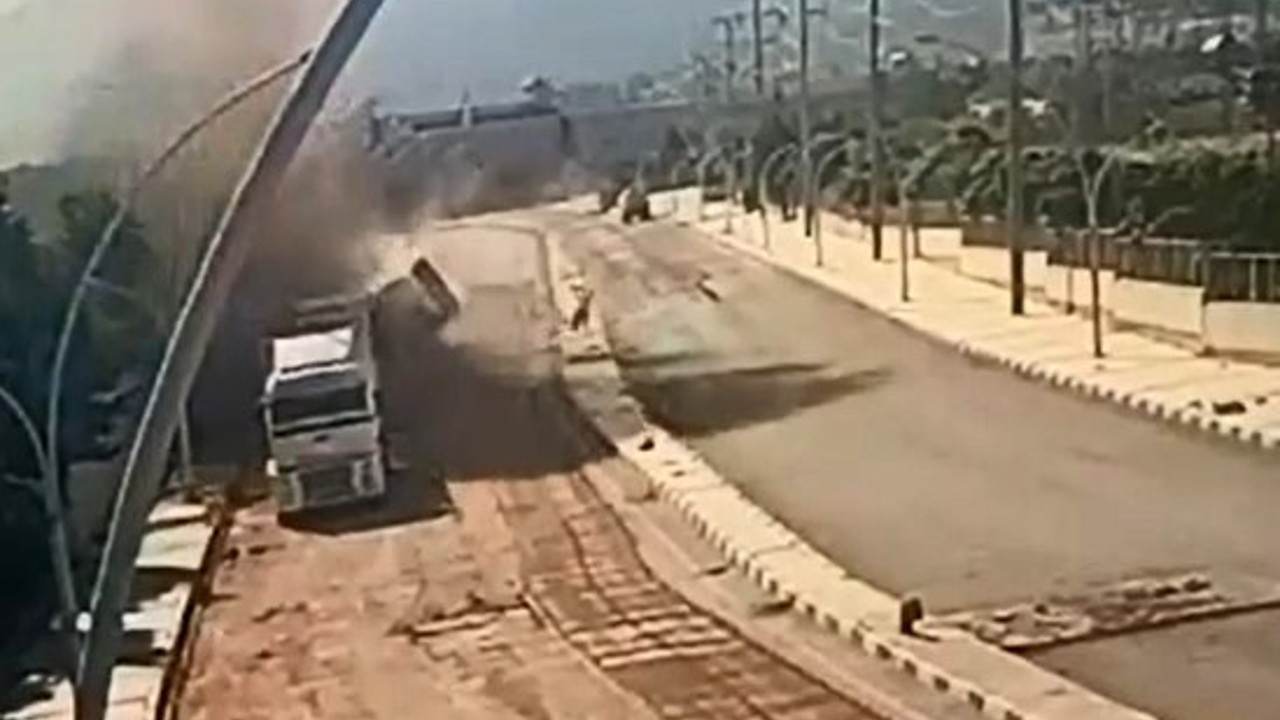 Manisa’daki korkunç patlama kameralara yansıdı