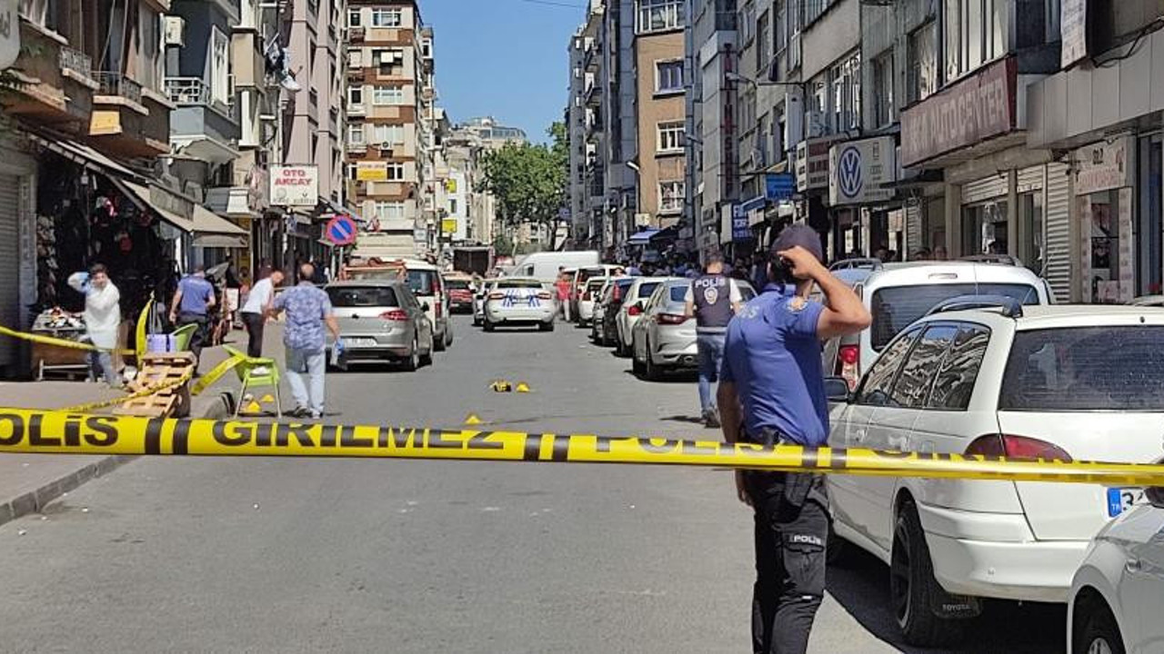 Fatih'te park kavgası: 1'i ağır 3 akraba yaralandı