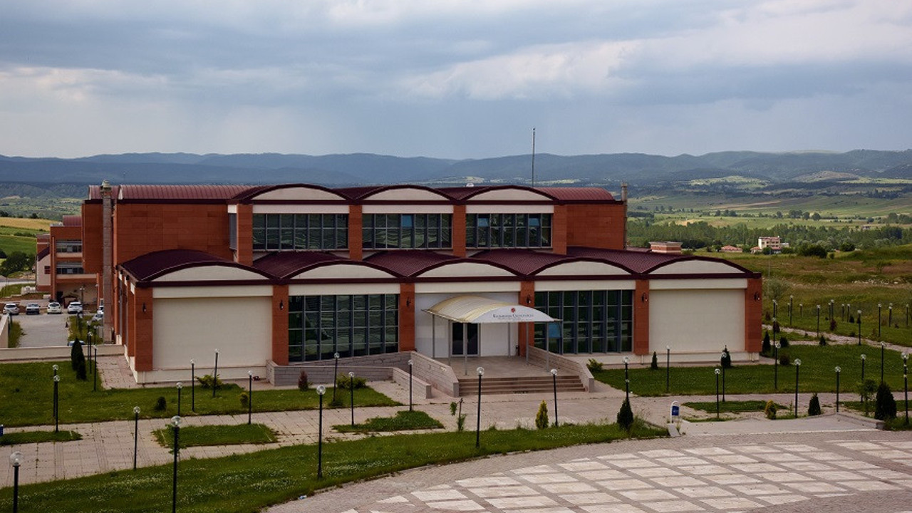 Kastamonu Üniversitesi personel alacak (05 Temmuz 2022)