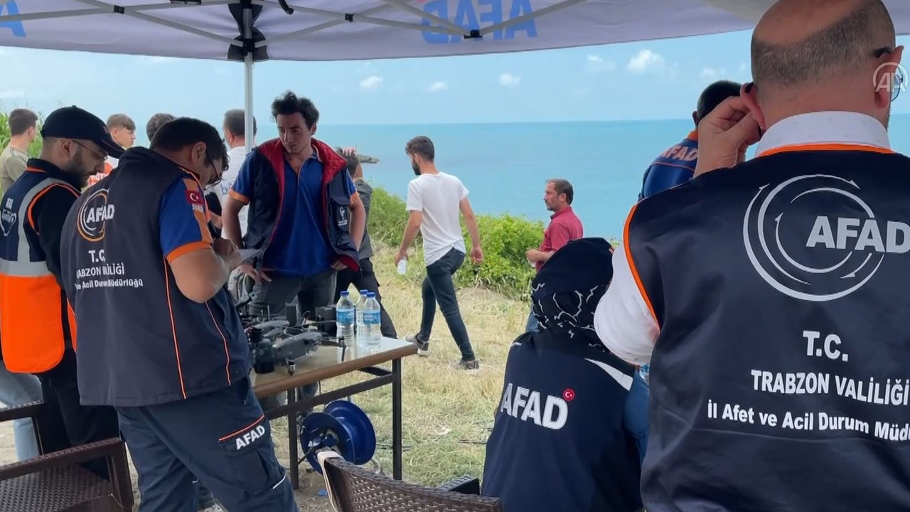 Trabzon'da denizde kaybolan genç aranıyor