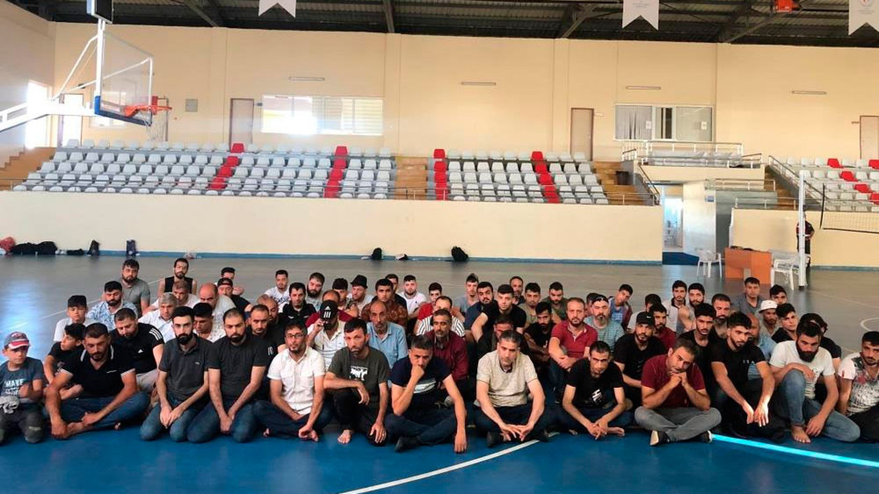 Yurt dışına kaçmaya hazırlık yapan 66 göçmen yakalandı