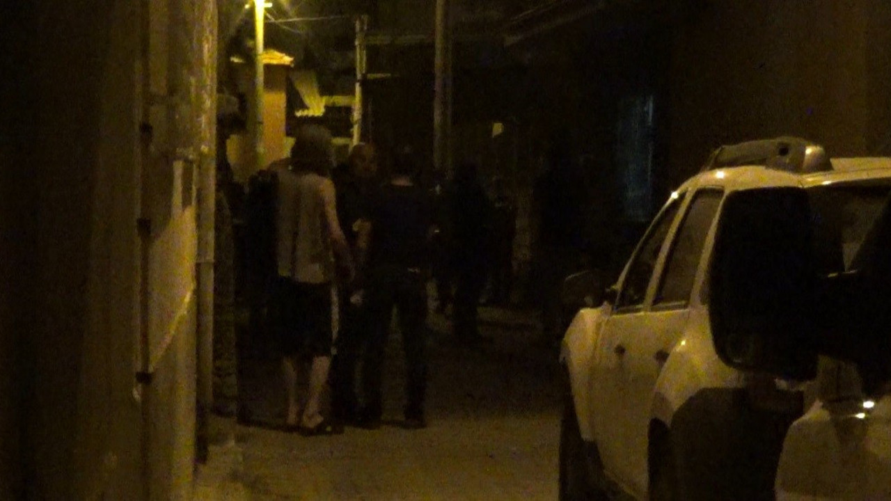 İzmir'de sır cinayet: Bıçaklanmış halde ölü bulundu