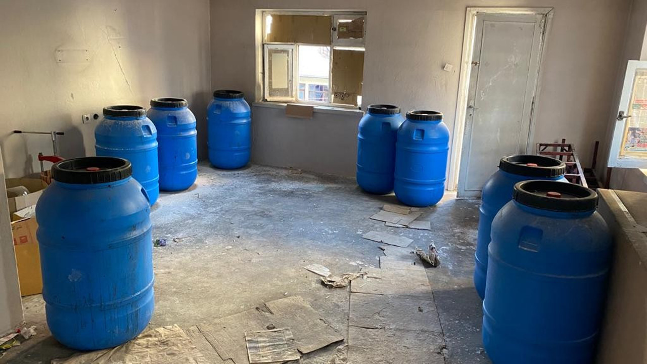 Van’da 5 bin 420 litre sahte içki ele geçirildi