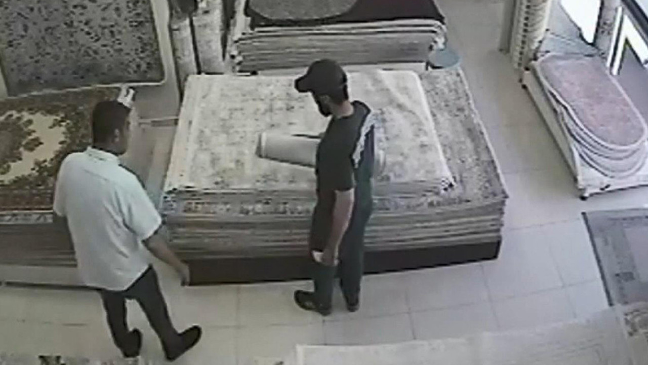 Sahte dolarla 500 liralık halı ve bin 100 lirayı alıp ortadan kayboldu