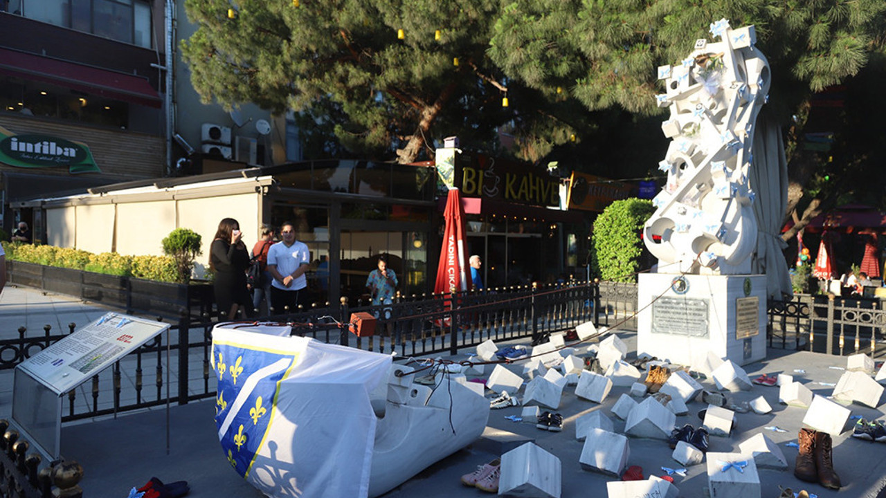 Srebrenitsa Katliamı’nın şehitleri, Kartal’da anıldı