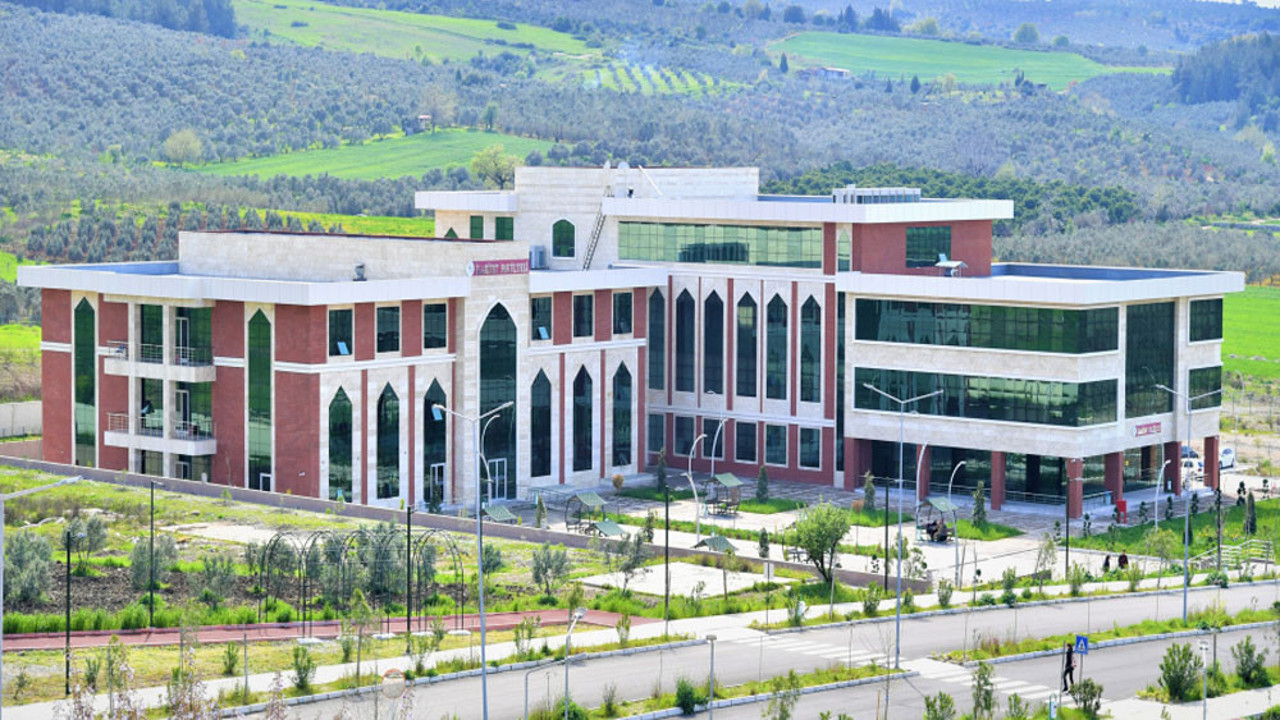 Osmaniye Korkut Ata Üniversitesi personel alacak (14 Temmuz 2022)