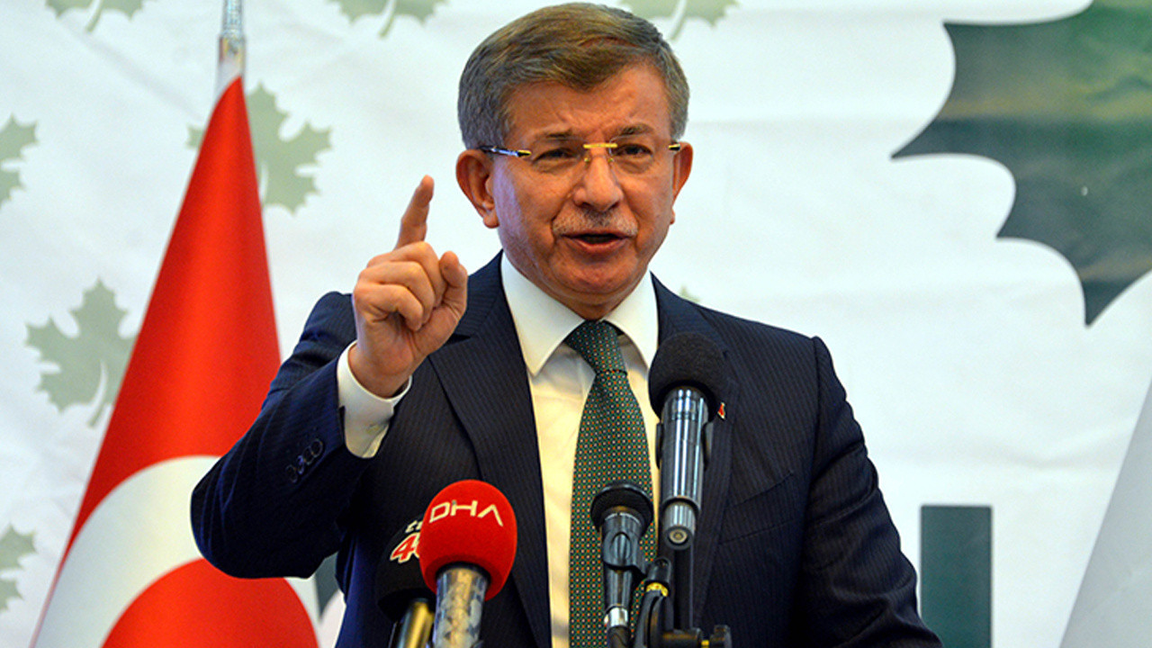 Davutoğlu'ndan CDS uyarısı: İflas ihtimali var, şu cahil inadınızdan vazgeçin