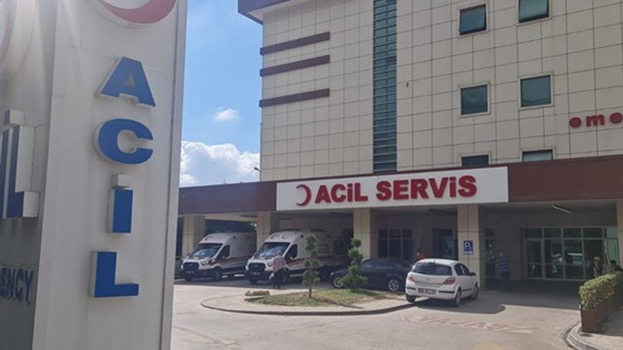 Sağlıkta şiddet tüm hızıyla devam ediyor. Sıra beklemek istemeyen hasta yakını, sekreterin elini ısırdı