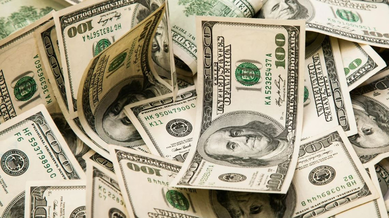 Turgut Özal'ın danışmanı sızdırılan doları düşürme planını açıkladı. Şenol Babuşçu da bunu paylaştı