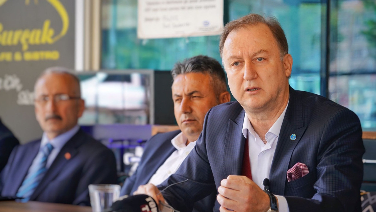 İYİ Parti İl Başkanı Sağol: Çiftçiler ile dalga geçmesinler