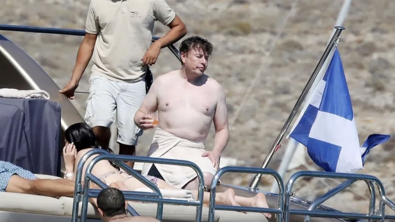 Elon Musk’tan kendi göğüsleriyle ilgili terbiyesiz açıklama. Yunan adasında bu sözleri söyledi