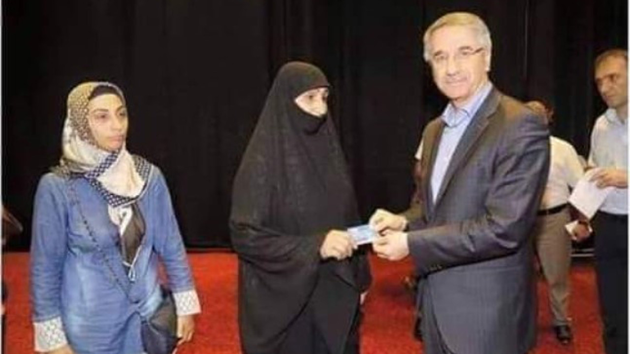 Hani sağ elin verdiğini sol el görmeyecekti | Unutulmayan fotoğraf | Hepi topu100 lira