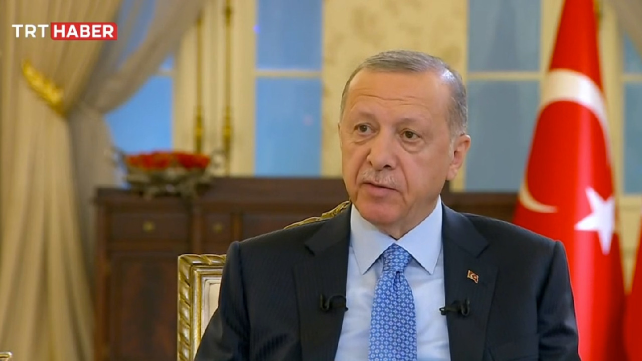 Erdoğan gazetecinin sorusunu yarıda kesip "Fiyat sorma" dedi