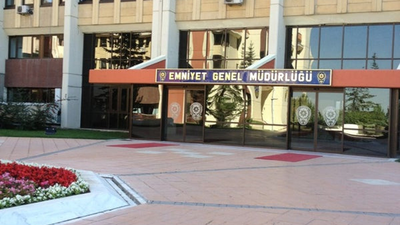 Emniyette sivil memurlar eylem başlattı