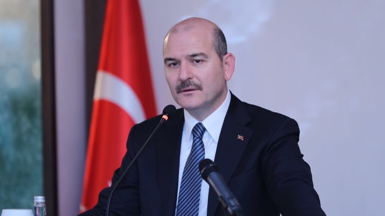 Süleyman Soylu'dan kaç kişiye parayla vatandaşlık verildi sorusuna garip yanıt