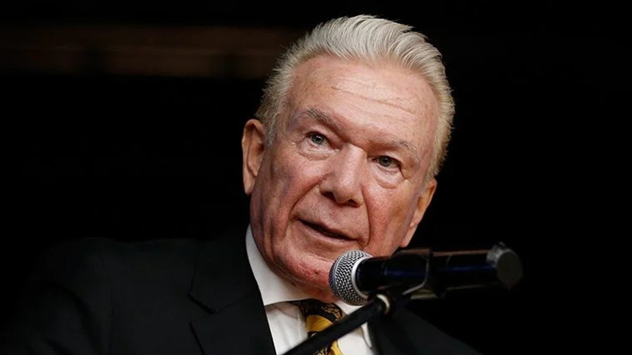 Uğur Dündar'dan Sezgin Baran Korkmaz'ın listesinde bulunan 3 ise güven beyanı. Bir isimden Dündar'a teşekkür