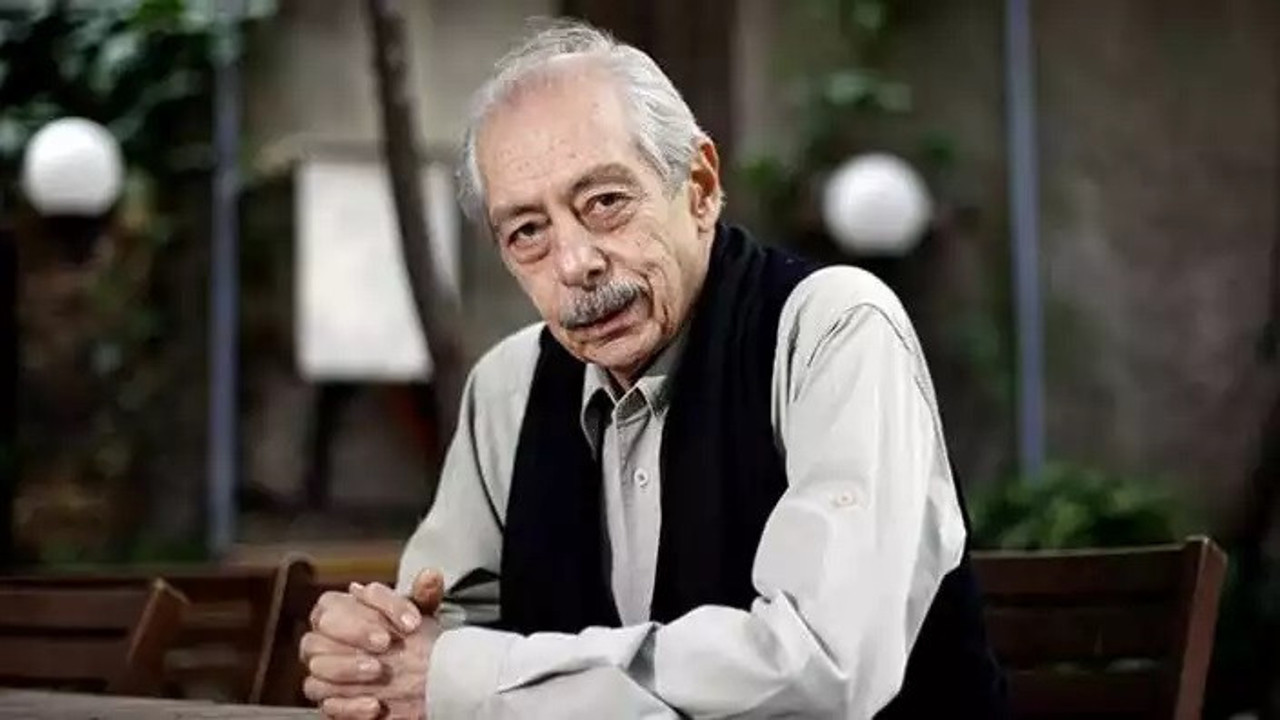 Usta sanatçı Genco Erkal'dan hayranlarını üzen haber. Ege turnesini iptal etti