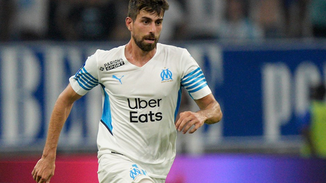 Fenerbahçe'nin yeni stoperi bu akşam İstanbul'da