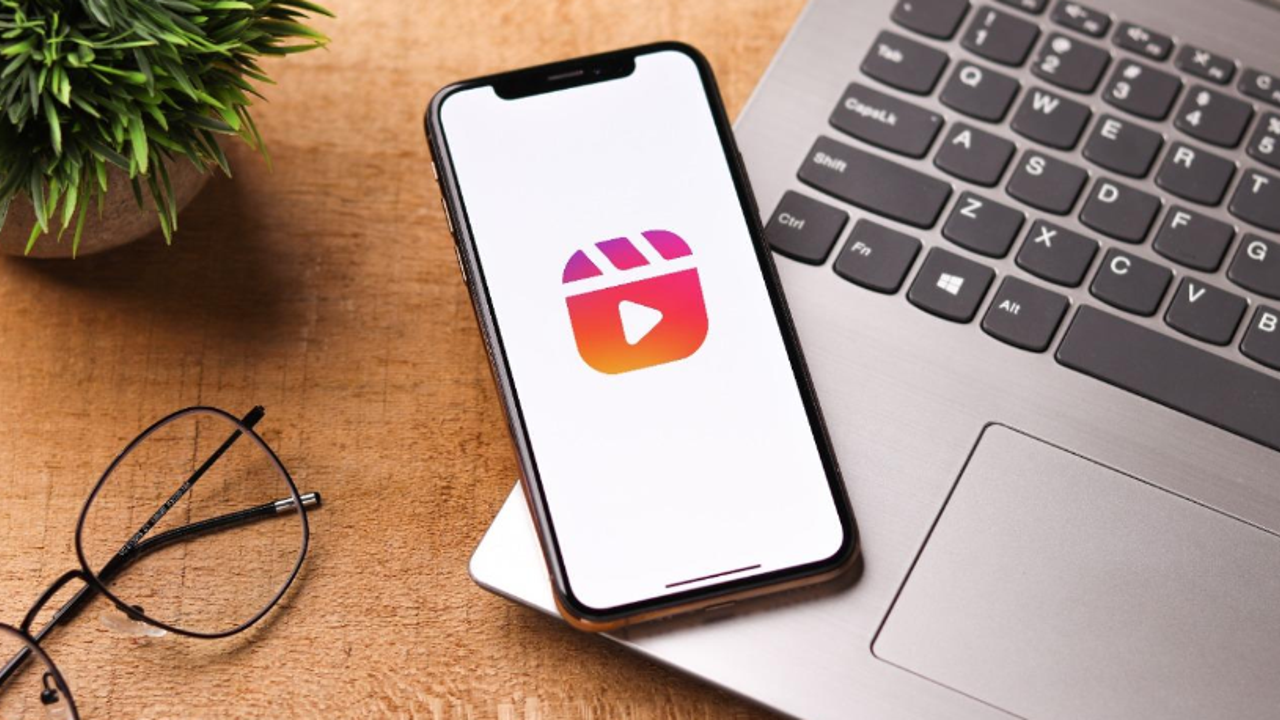 Instagram tartışmalı tasarımdan vazgeçti: Ünlü kullanıcılar isyan etmişti
