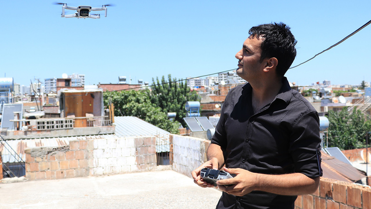 Kuzeninin aç kalmasına dayanamadı: Drone ile kebap yolladı