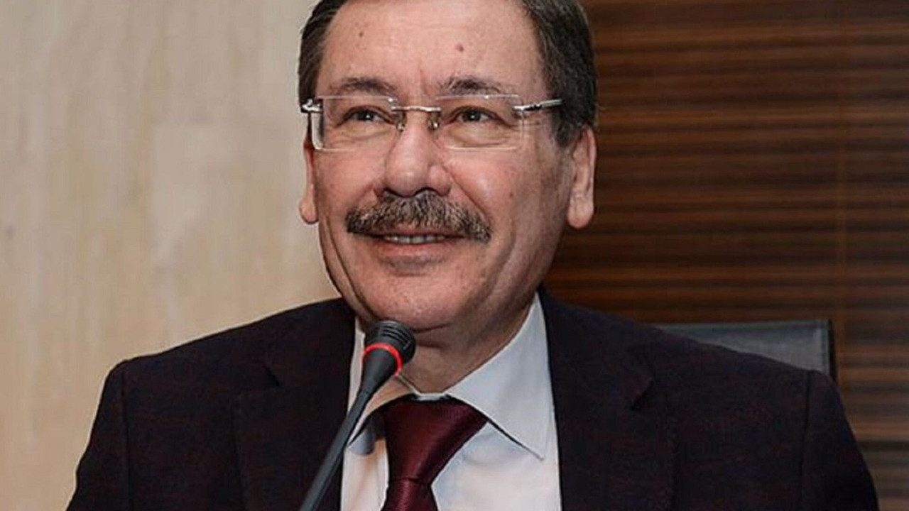 Melih Gökçek hurdaya çevirdiği Ankapark’ı tanıyamadı: Benim aldığım dinozorlar değil; gözleri ışıl ışıldı