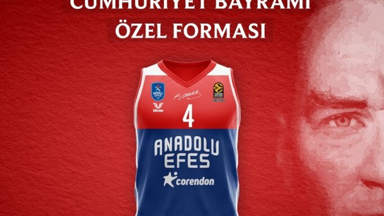 Efes'ten 29 Ekim Cumhuriyet Bayramı'na özel forma. Fenerbahçe derbisinde giyecek