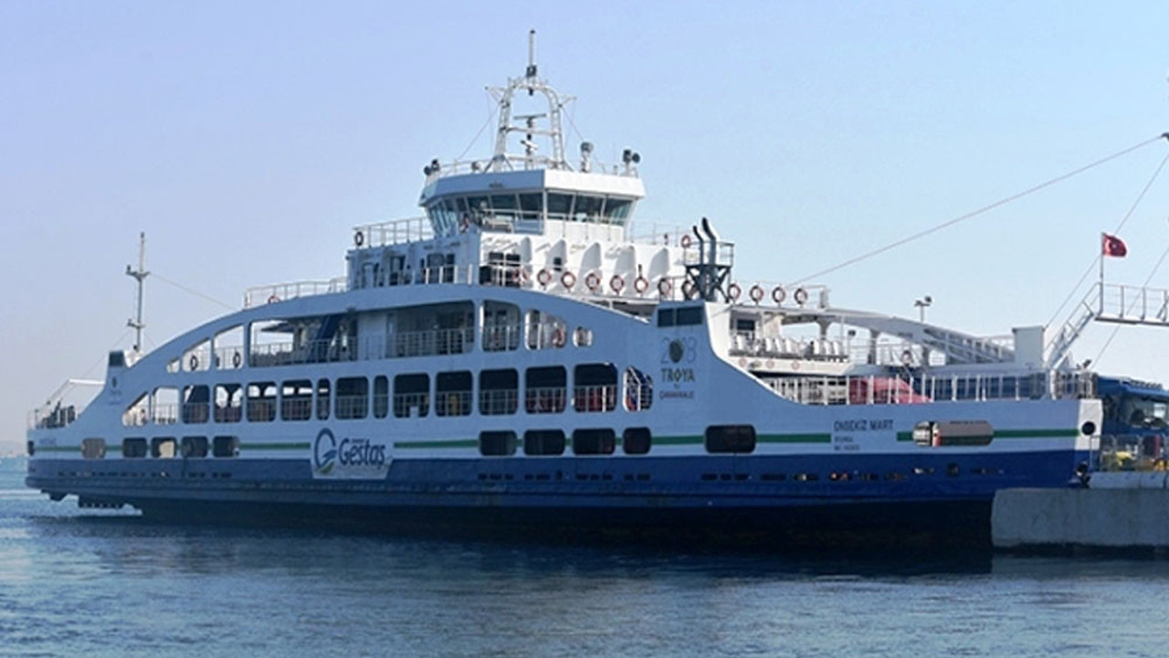 Bozcaada ve Gökçeada'ya tüm feribot seferleri iptal edildi