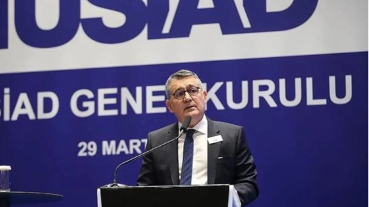 'TL'deki değer kaybı ekonomiye yük bindiriyor'