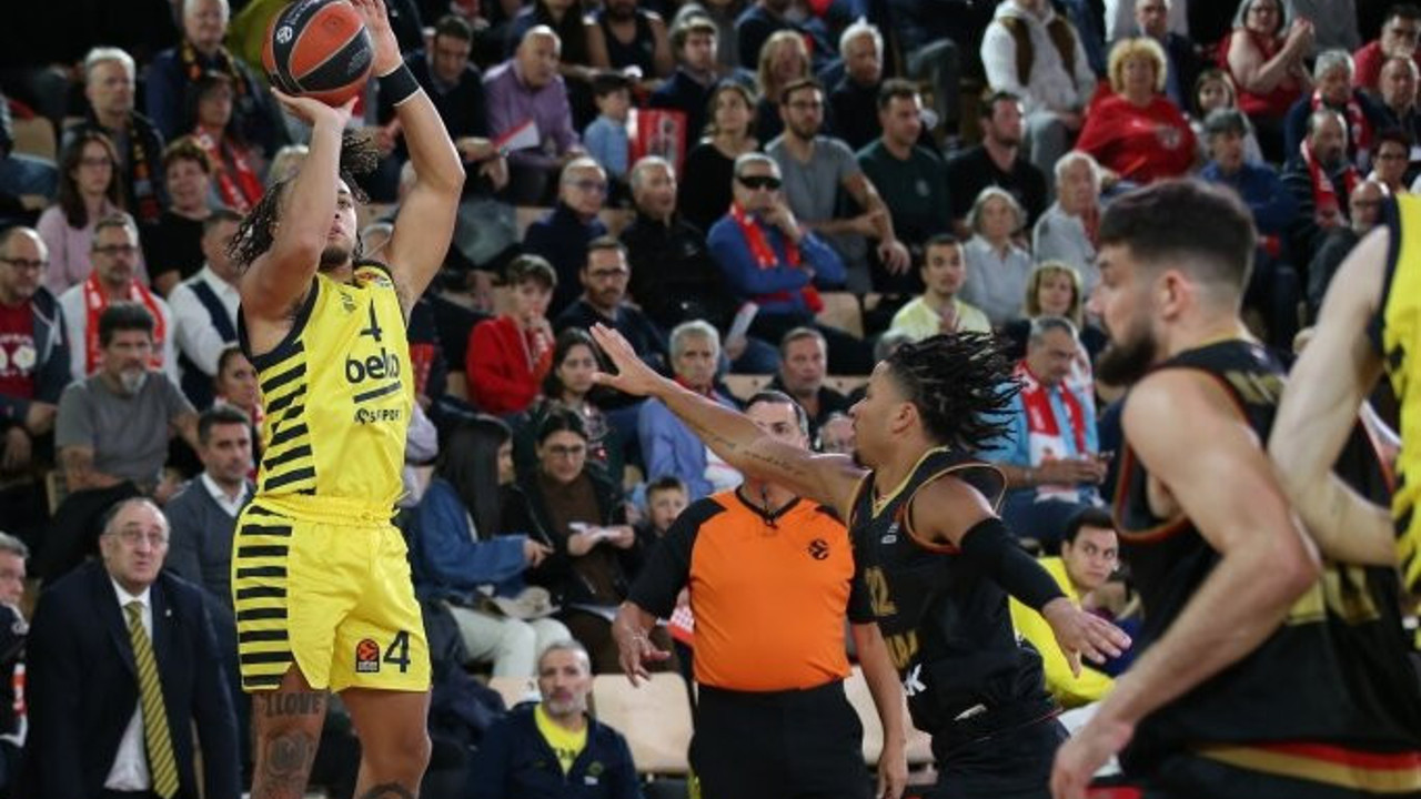 Fenerbahçe Avrupa'da tutulmuyor