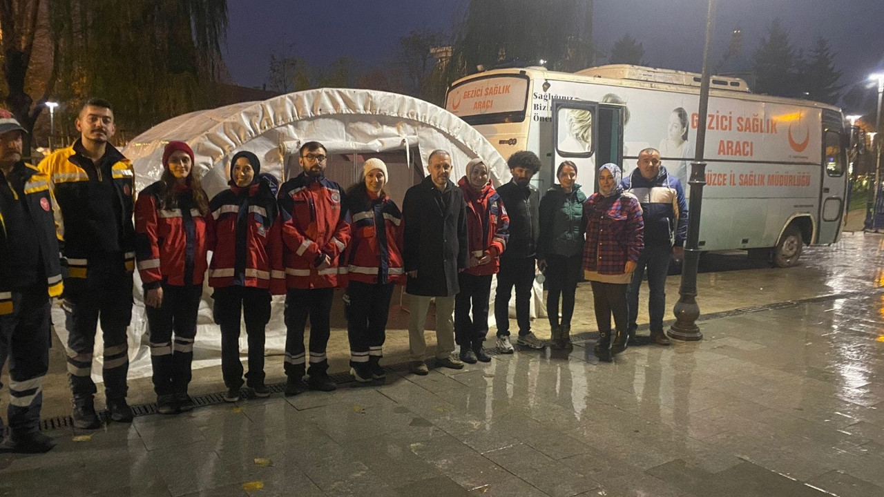 Depremden etkilenenlere yerinde sağlık hizmeti