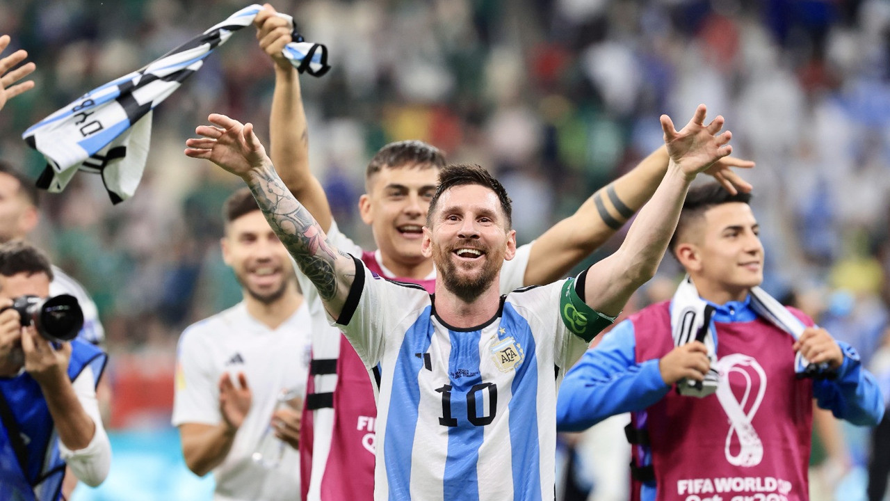 Mike Tyson'dan Messi'yi tehdit eden Meksikalı boksöre olay cevap: Eğer Messi'ye dokunursa...