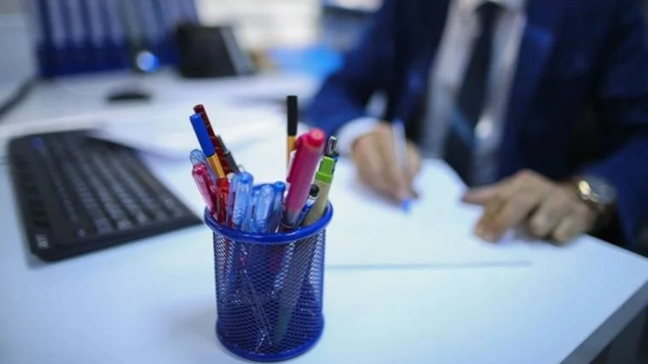 520 bin sözleşmeli personelden 424 bininin memur kadrosuna atanacak