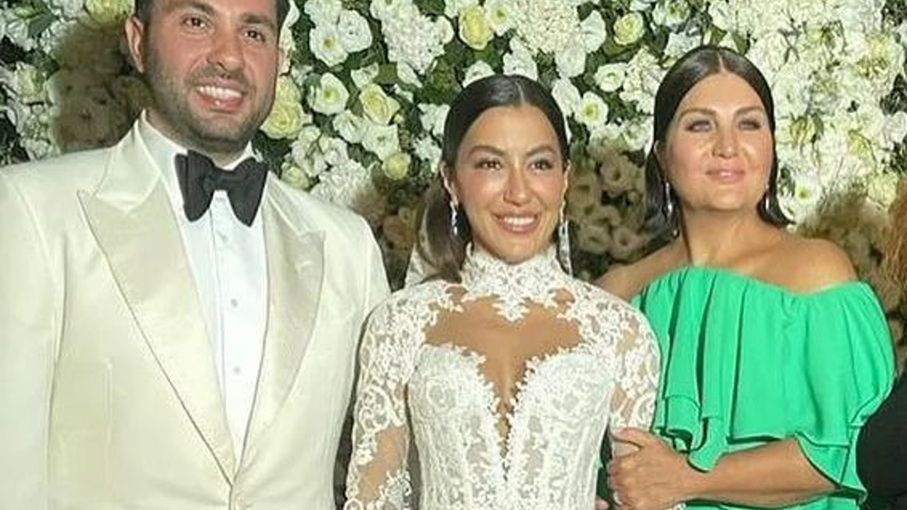 Sibel Can’dan oğlu Engincan Ural'ın boşanacağı iddialarına fotoğraflı cevap