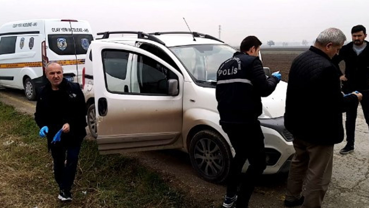 Park halindeki araçta vurulmuş halde bulundu