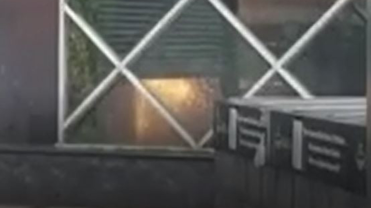 Trafo bomba gibi patladı