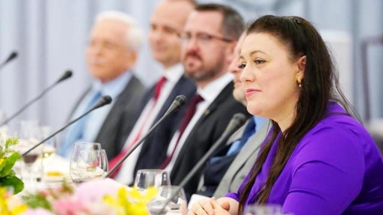 Çin'den İngiltere'ye "iç işlerine müdahale" suçlaması