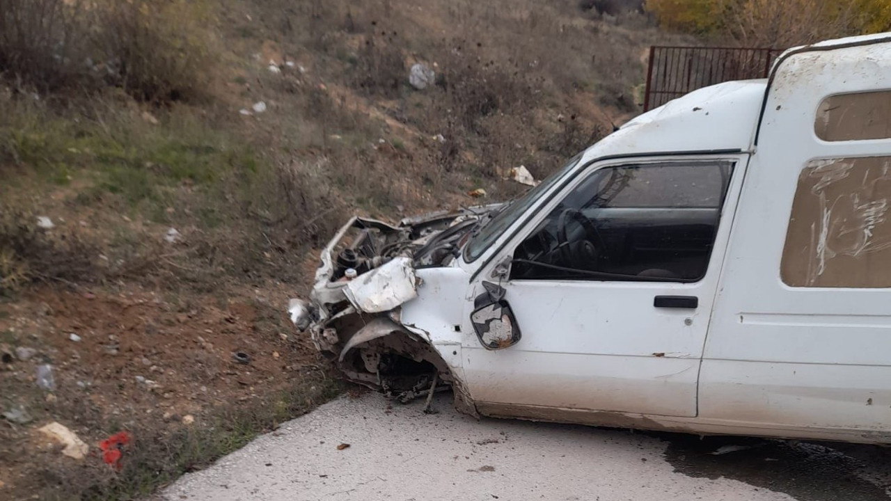 Aracıyla 40 metre yükseklikten uçtu