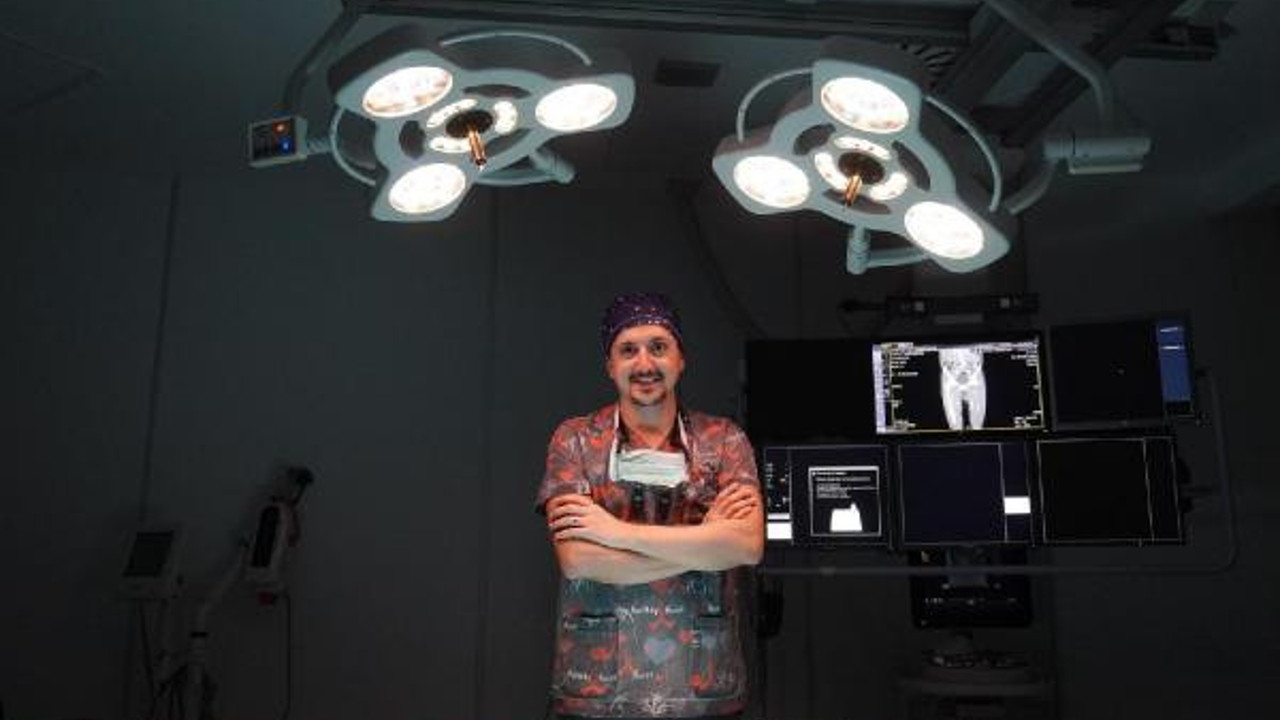 10 saat süren ameliyattan çıkan doktora hasta yakınından saldırı: Binlerce kez yazıklar olsun