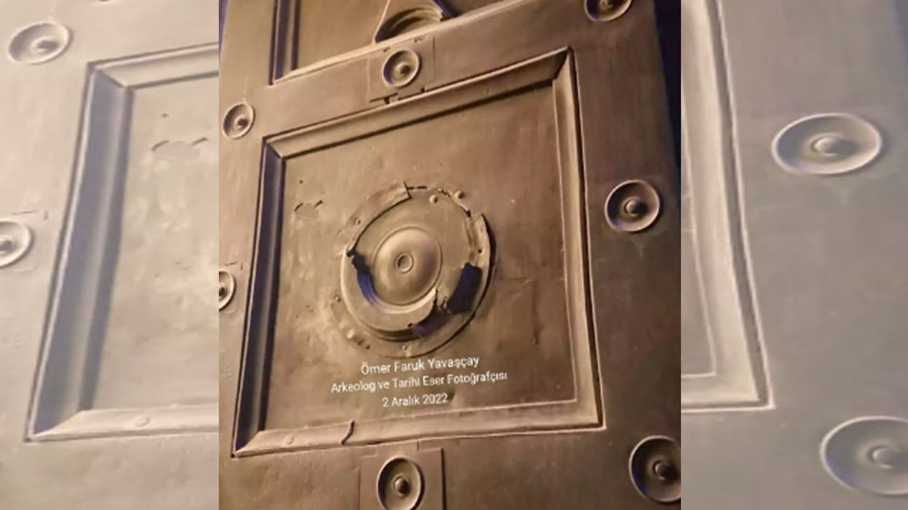 Camiye dönüştürülen Ayasofya'da ikinci kapı vakası. Bu defa yememişler