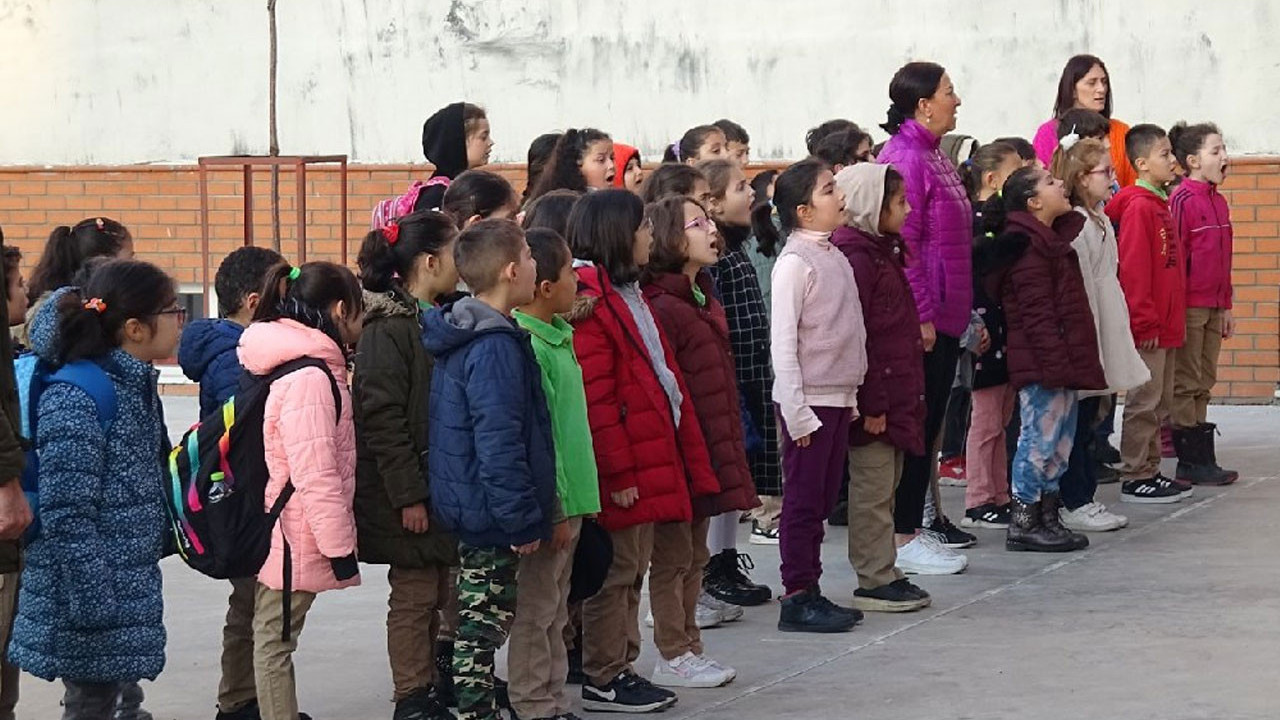 Düzce’de deprem sonrası okullar açıldı